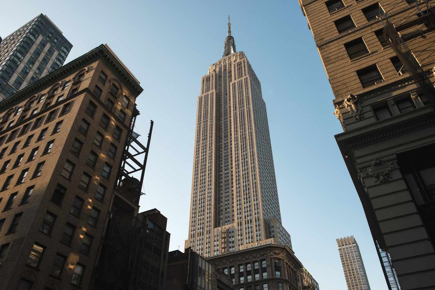 Φωτογραφία του Empire State Building από το έδαφος.