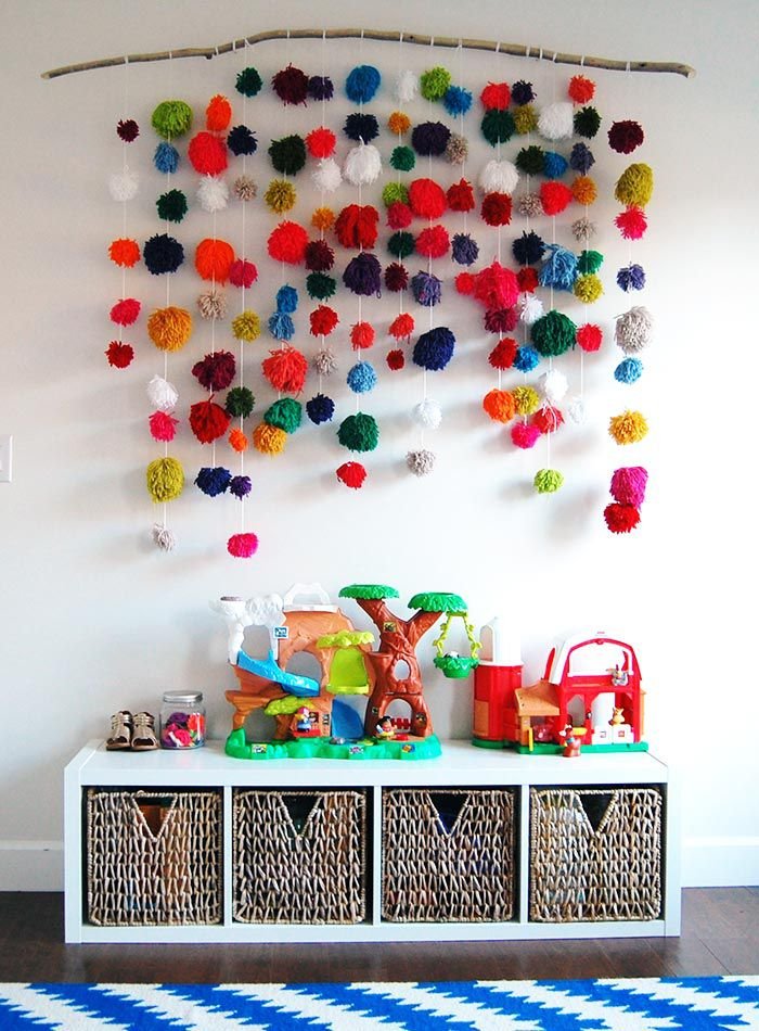 DIY Pom pom wall art για το δωμάτιο του παιδιού&#39;s