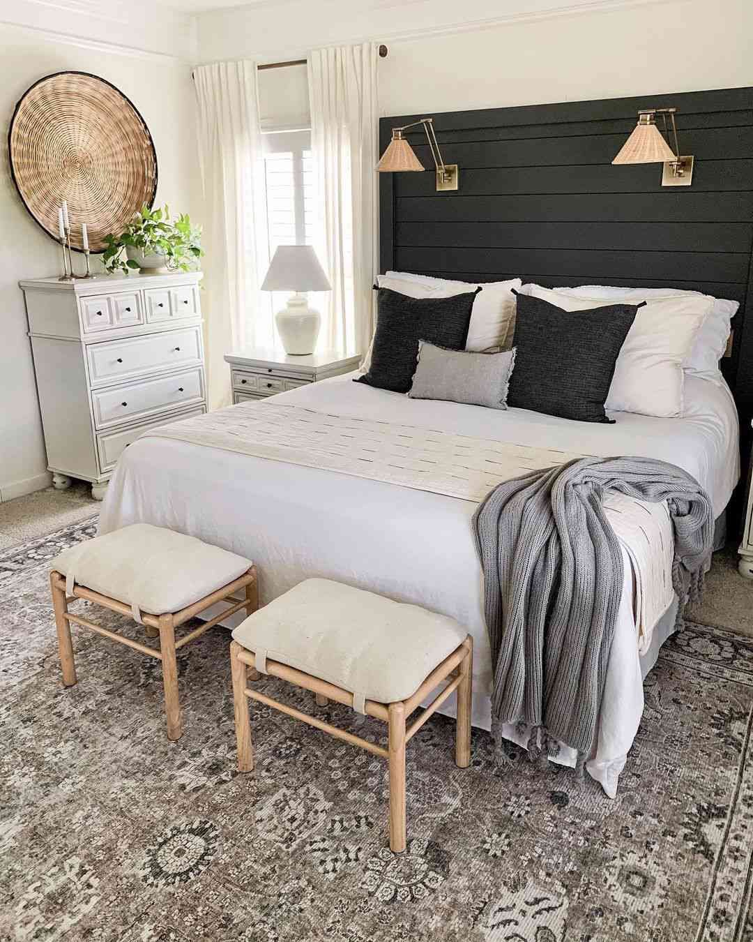 shiplap wall
