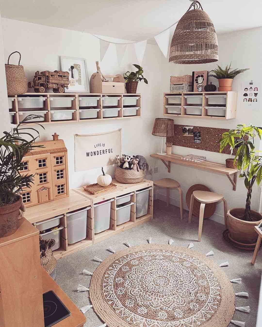 Playroom με συρόμενους πλαστικούς κάδους