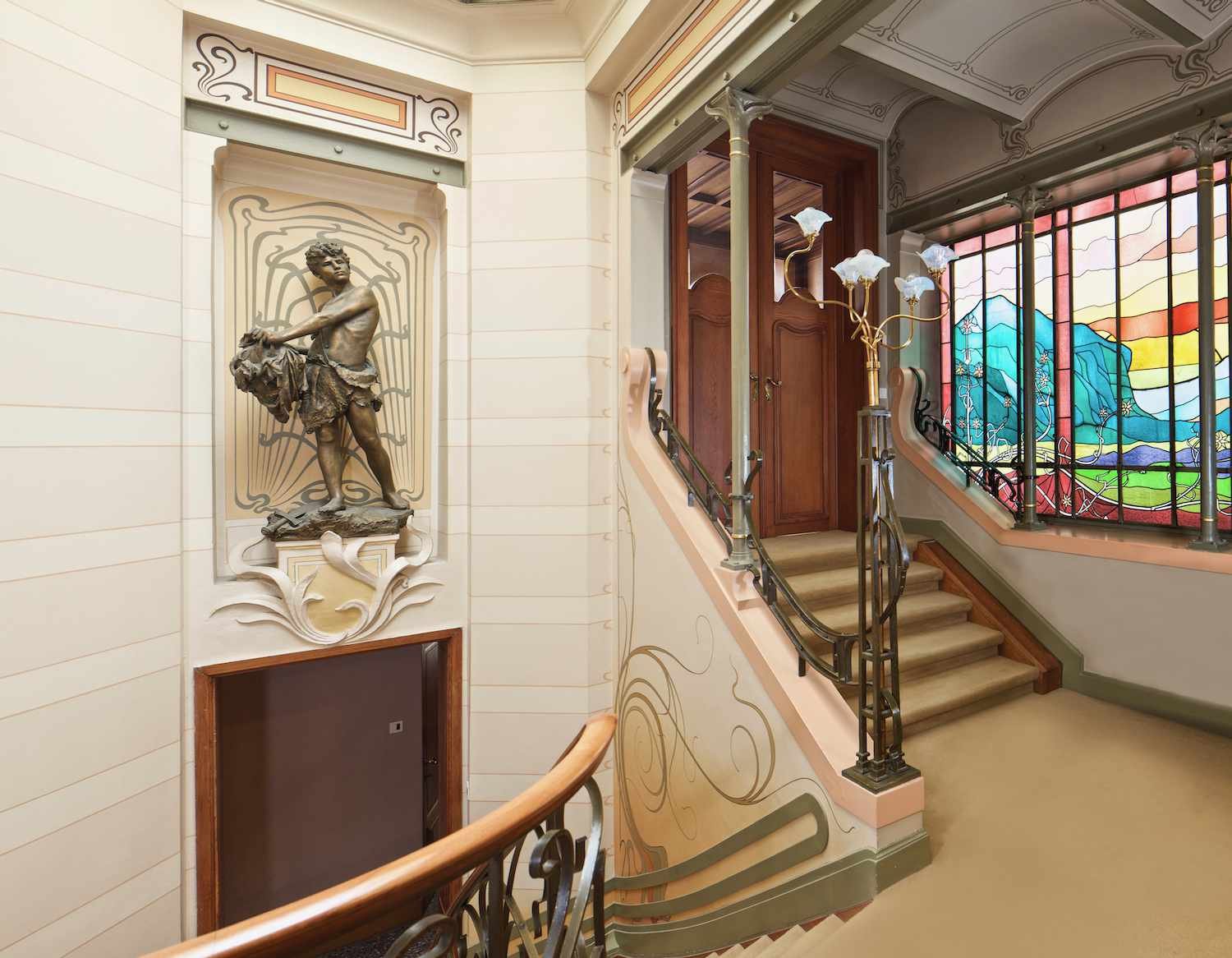 art nouveau architecture characteristics