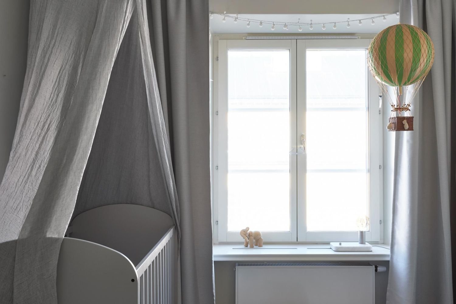 baby girl nursery