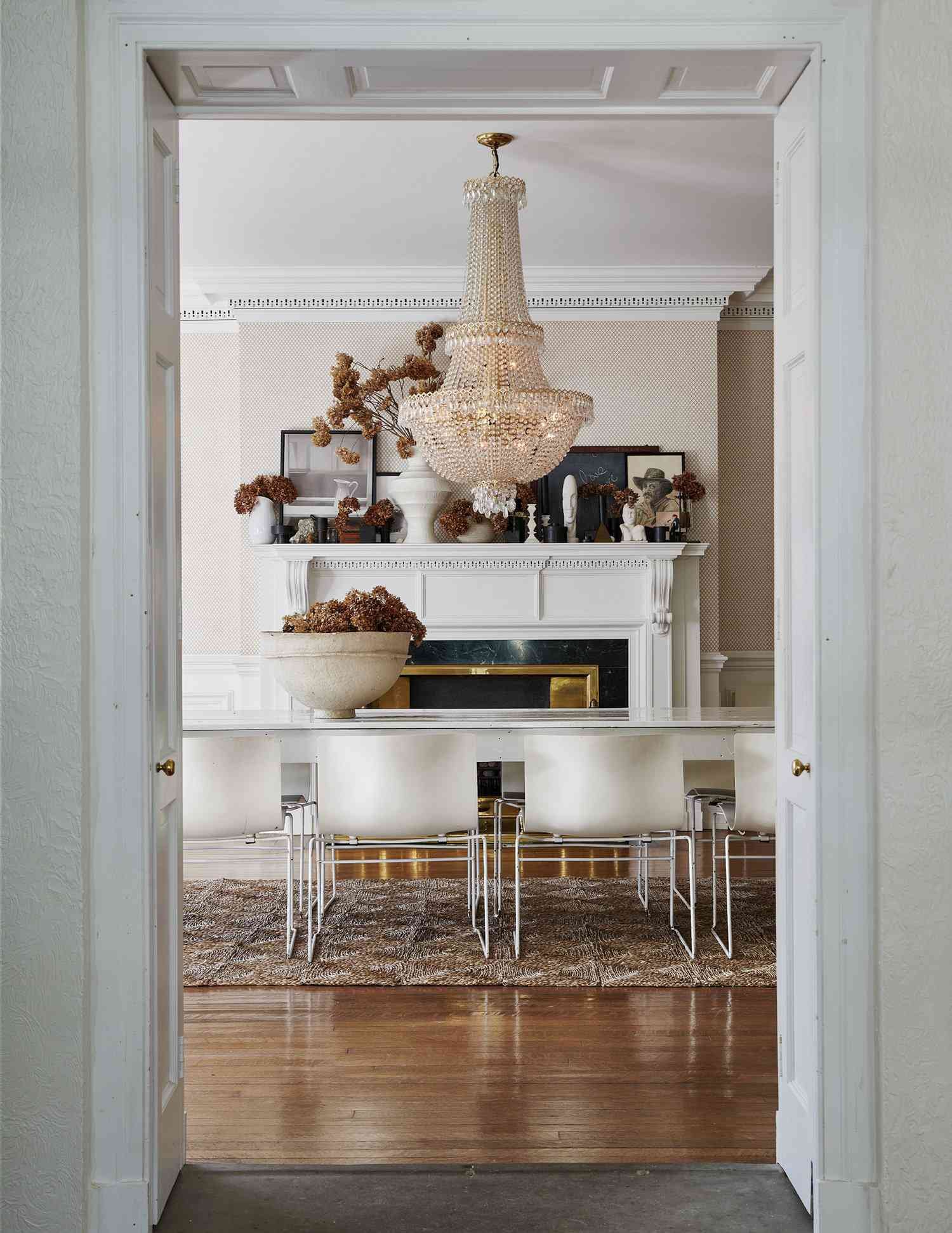 dining room fireplace decor ideas