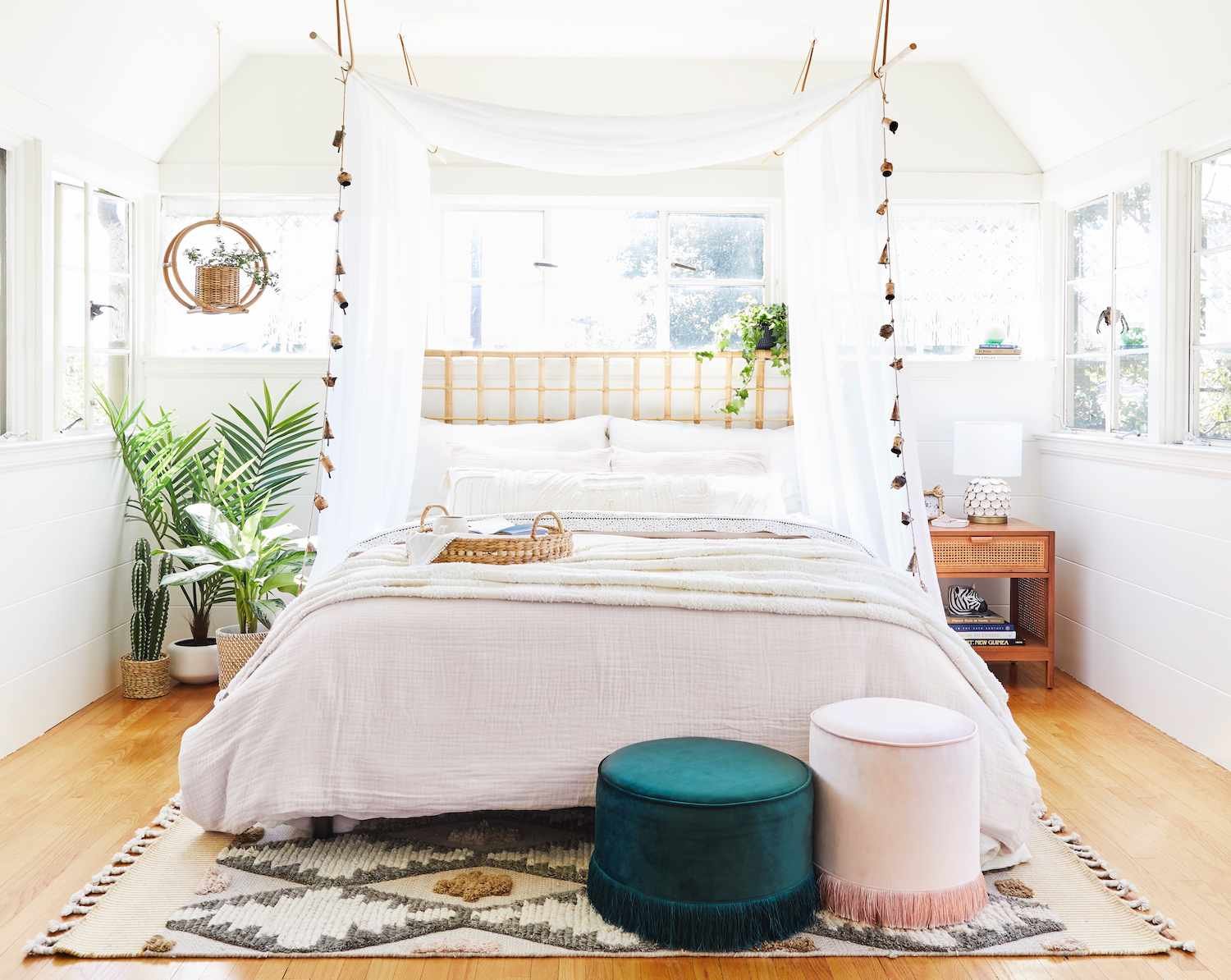 girls canopy bed ideas