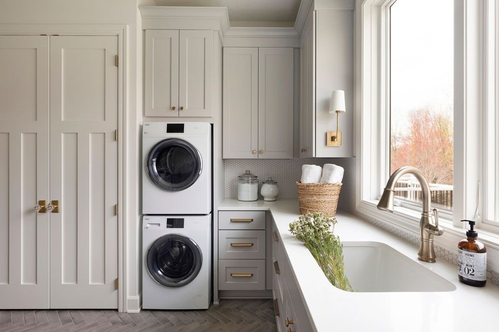 laundry room mudroom with sink
