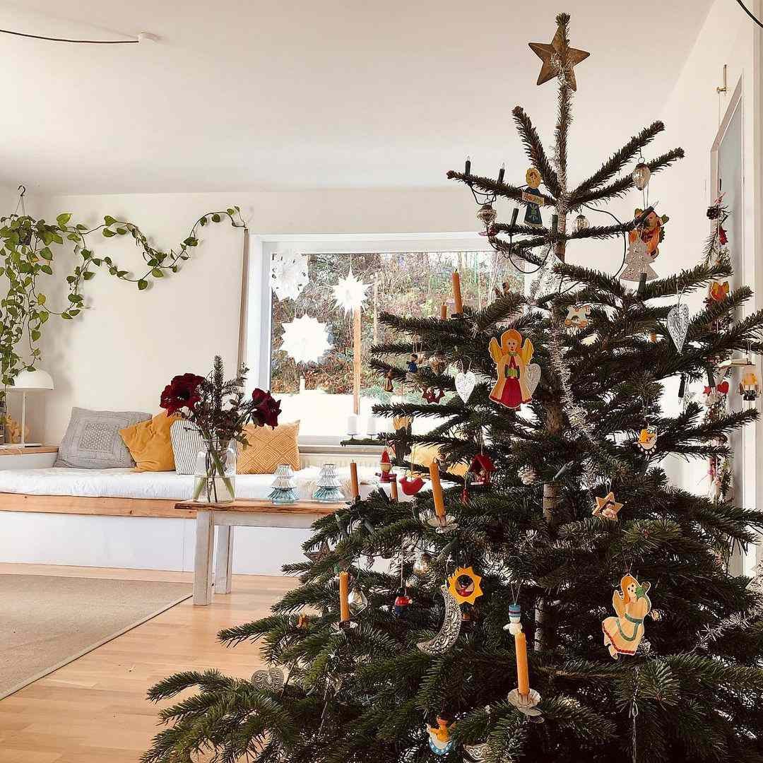 rustic christmas tree