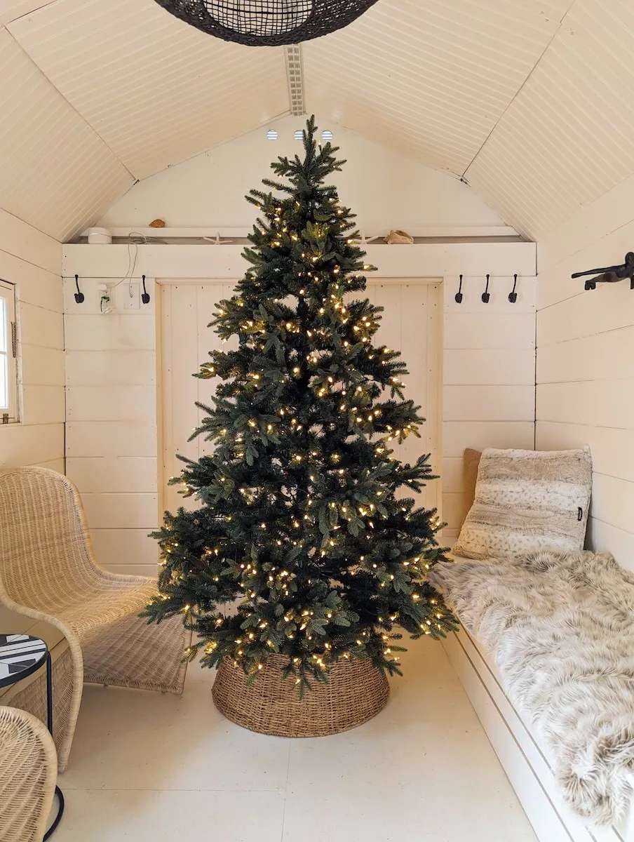 christmas shed decor ideas