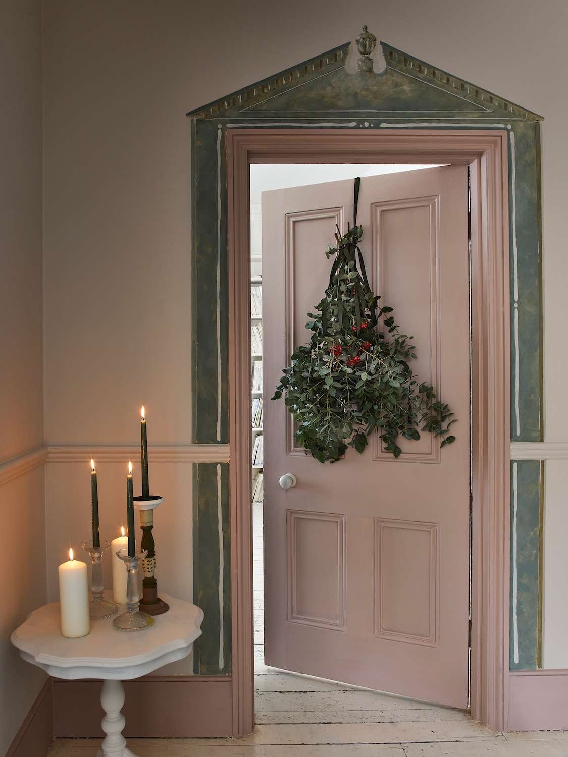 christmas decor ideas door swag