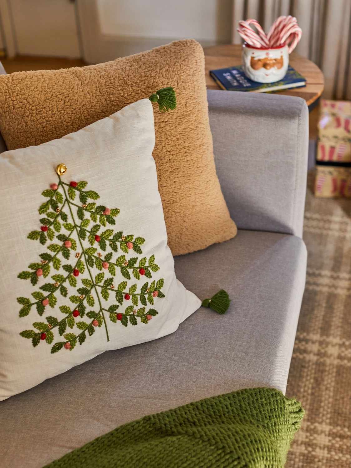 christmas tree pillow