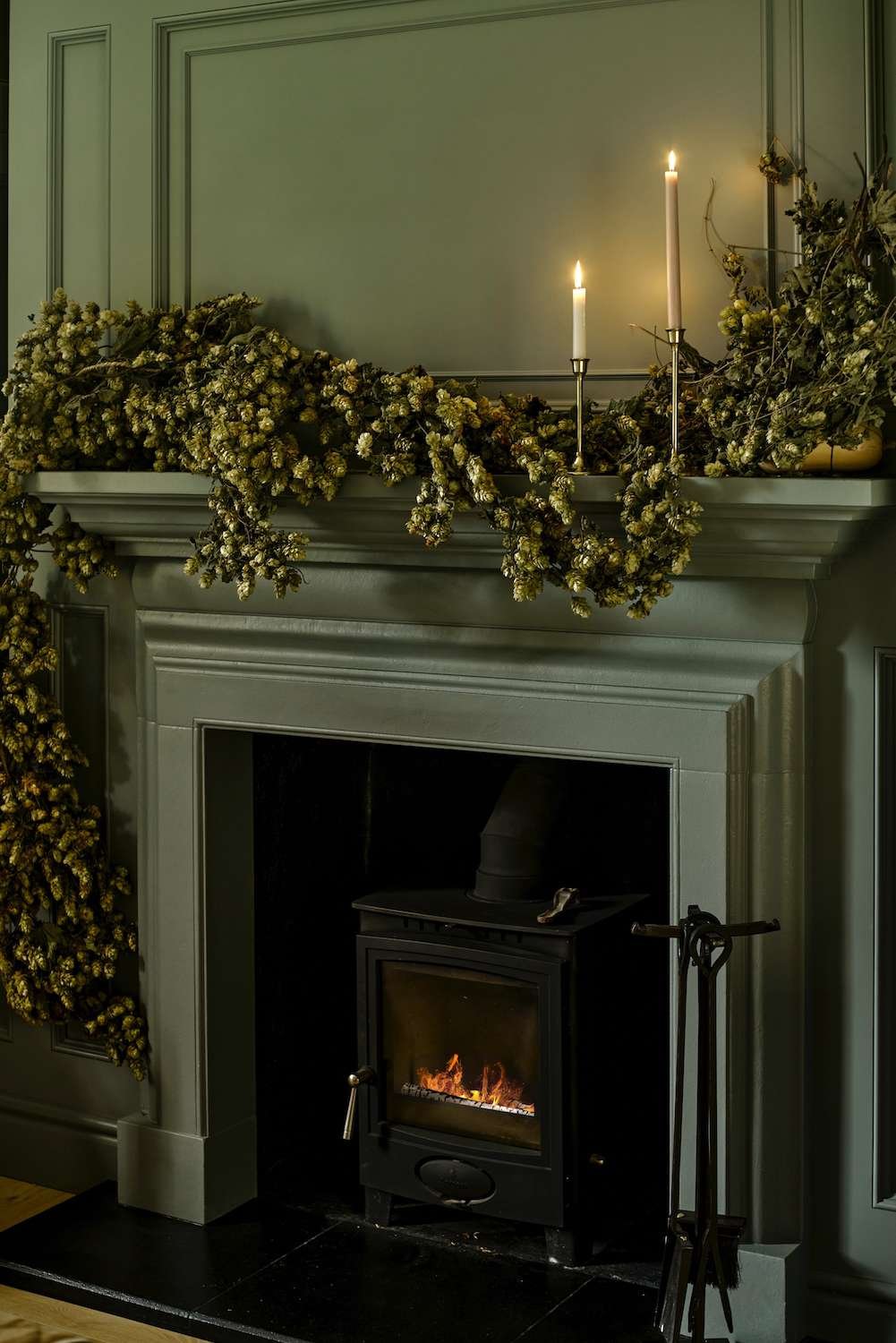 dried hops christmas garland