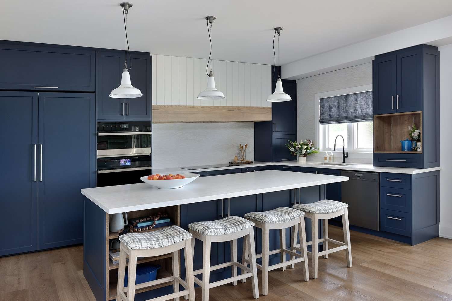coastal cottage kitchen